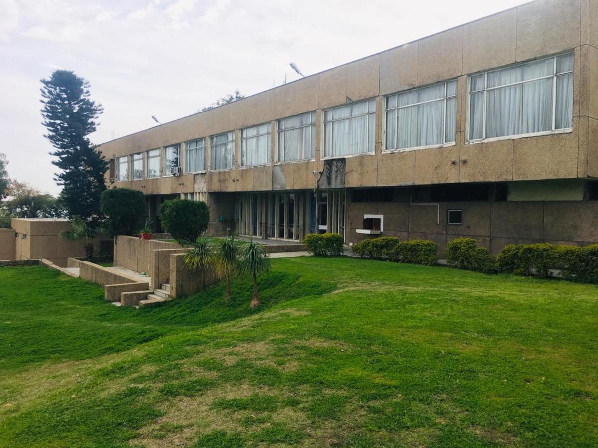 Hotel Jammu Ashok Exterior foto